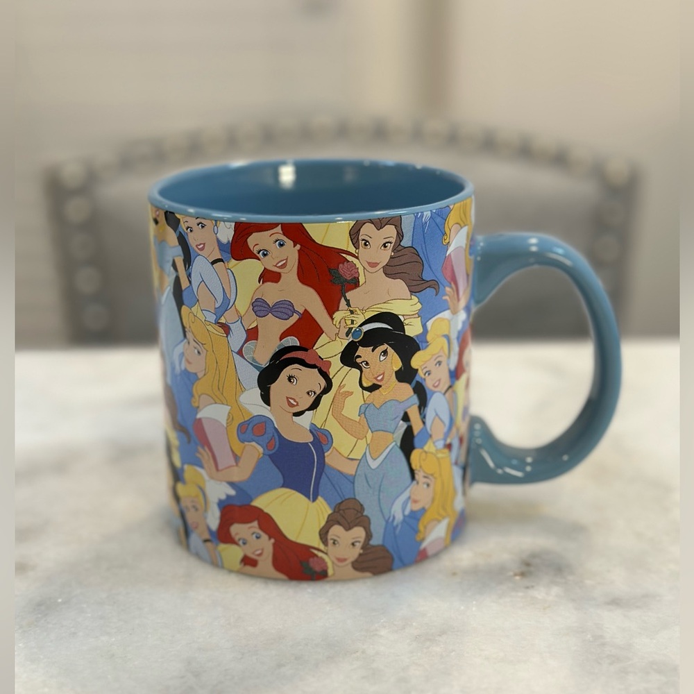 Disney Princess Snow White Ariel Cinderella Bella Aurora 20oz Mug